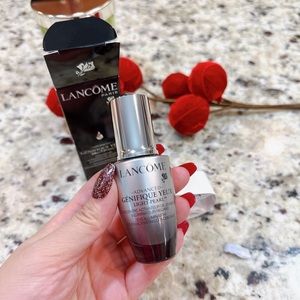 - Lancome ADVANCED GÉNIFIQUE LIGHT PEARL EYE SERUM/NWB